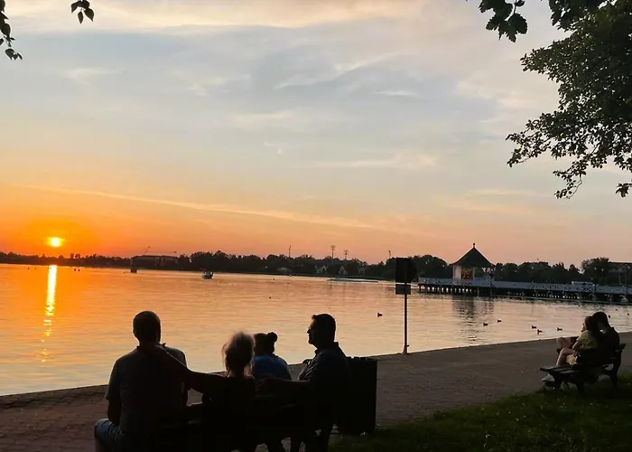 Break 2, Promenada, Przy Jeziorze